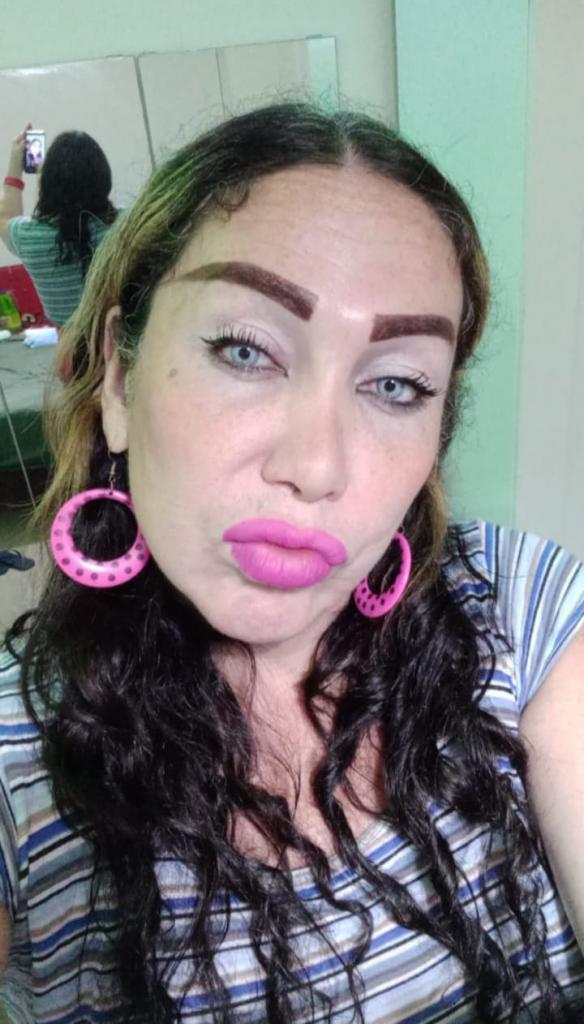 610761082: Chica busca chico en Barcelona