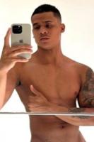 607152618: Chico busca chica en Pontevedra