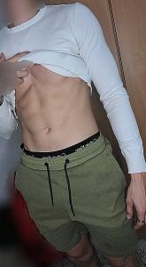 631390773: Chico busca chica en Murcia