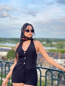 696227760: Chica busca chico en Ibiza