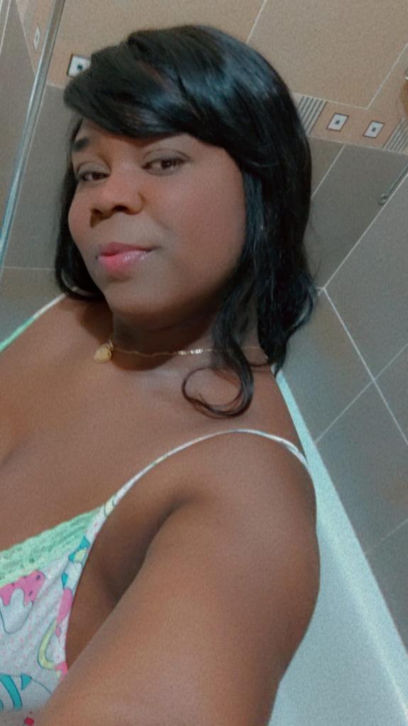 Chica busca chico en Tenerife: 