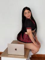 613421353: Chica busca chico en Sevilla