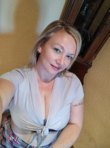 Chica busca chico en Asturias: 