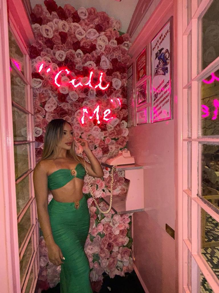 Chica busca chico en Barcelona: 