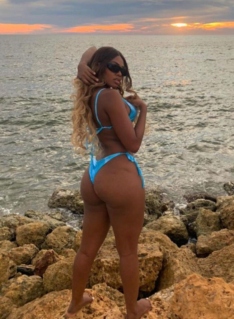 613233969: Chica busca chico en Navarra