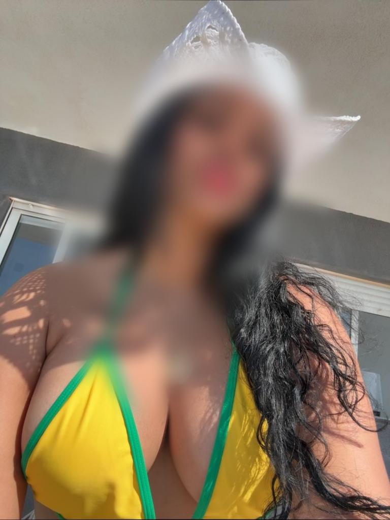 Chica busca chico en Granada: 