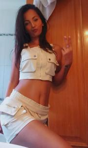 604343595: Chica busca chico en Barcelona