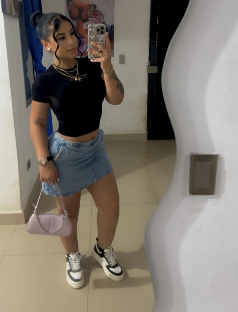 Chica busca chico en Cádiz: 