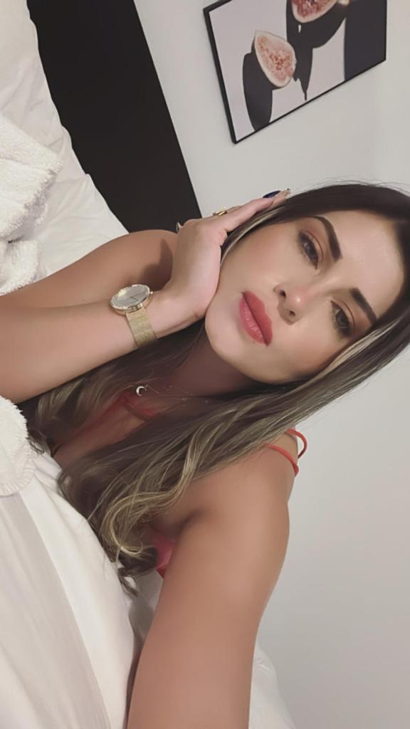 Chica busca chico en Valencia: Chica busca chico