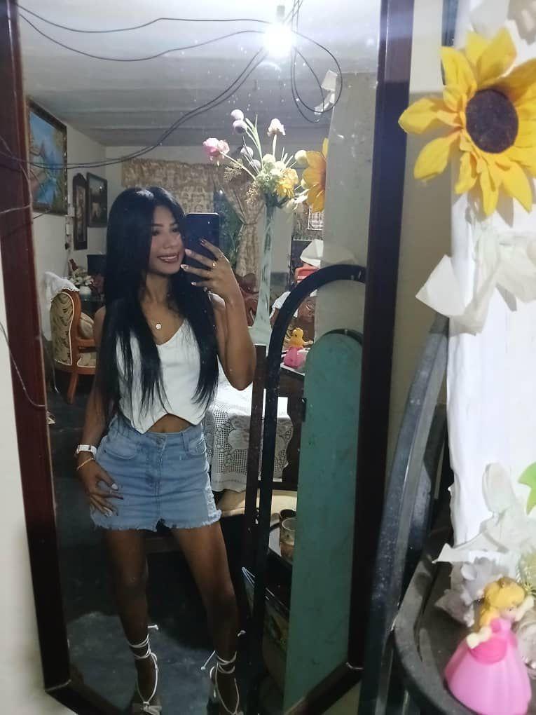 633394569: Chica busca chico en La Coruña