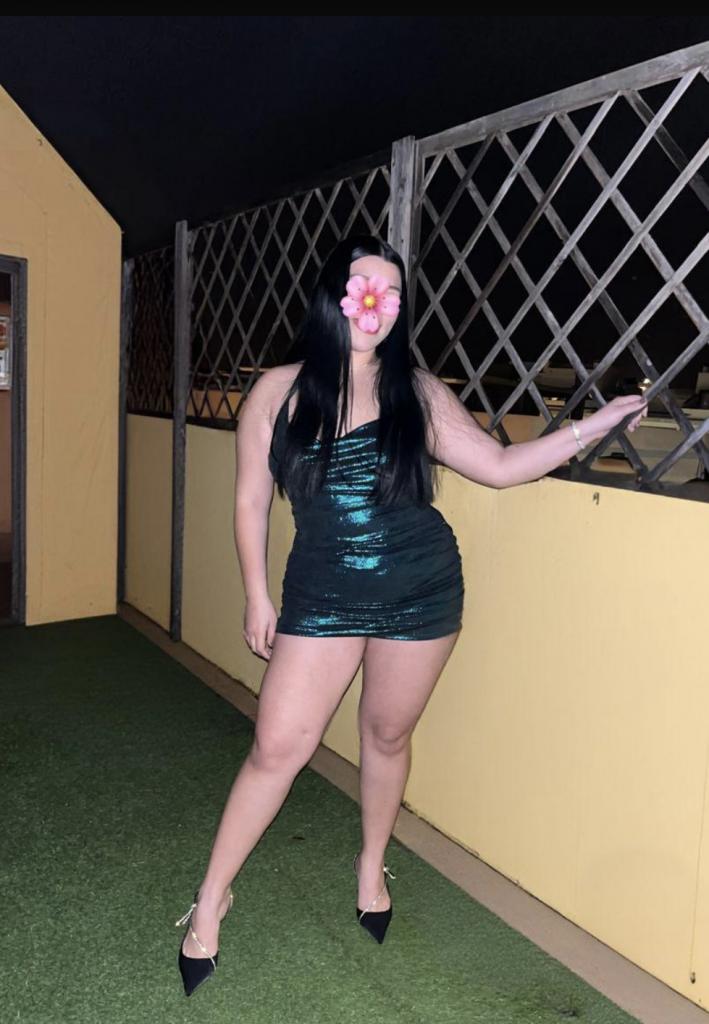 Chica busca chico en Cádiz: 