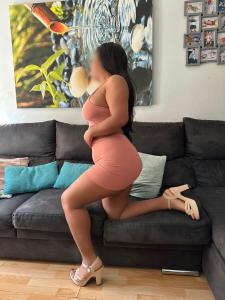 605215513: Chica busca chico en Tenerife