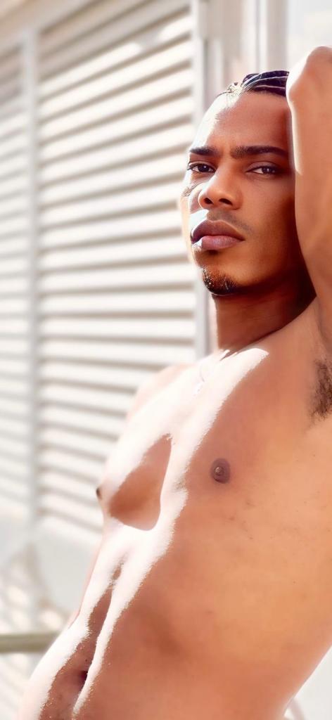 685986647: Chico busca chica en Cádiz