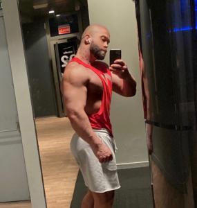 Chico busca chica en Málaga: 