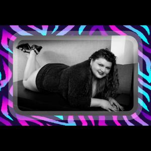 642373468: Chica busca chico en Sevilla