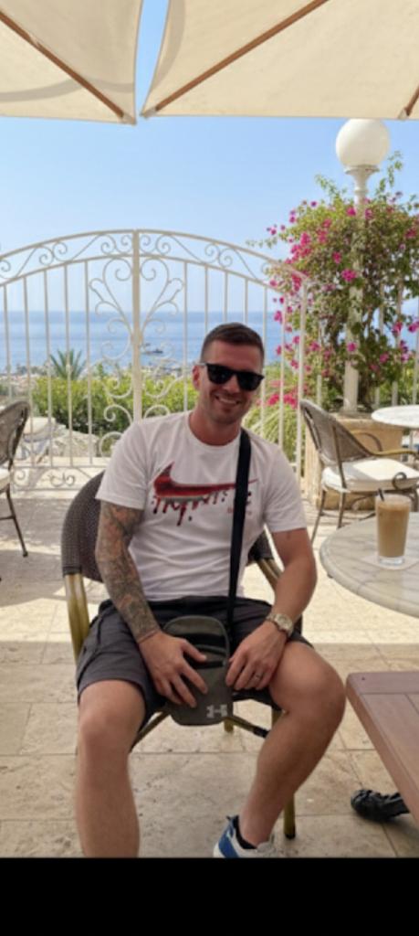 711052630: Chico busca chica en Murcia