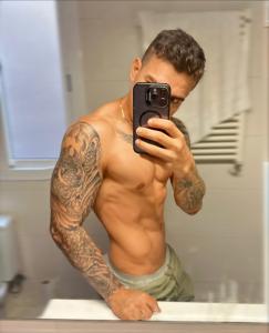 663572995: Chico busca chica en Madrid