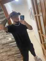 614569337: Chico busca chica en Cádiz