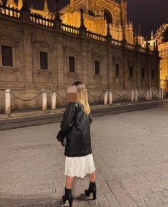 Chica busca chico en Cádiz: 