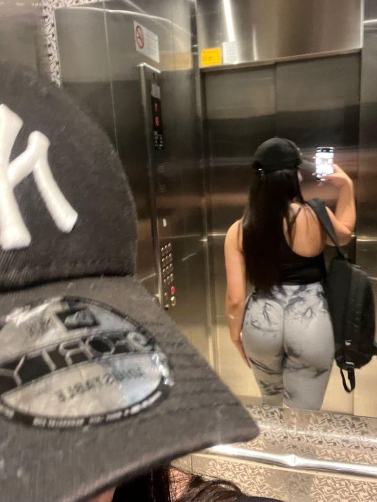 Chica busca chico en Sevilla: 