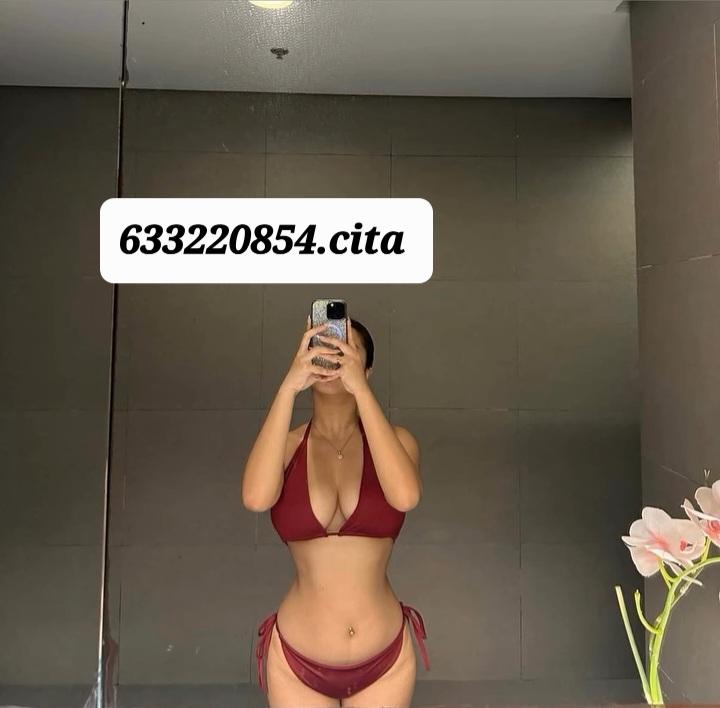 611077259: Chica busca chico en Sevilla