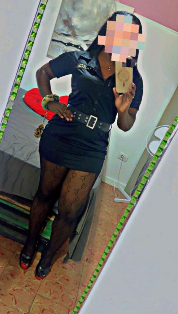 613274619: Chica busca chico en Tenerife