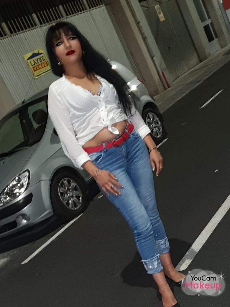 Chica busca chico en La Coruña: 