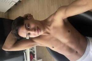 657651554: Chico busca chica en Valencia