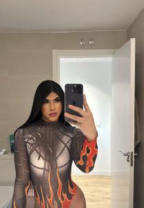 670585602: Chica busca chico en Madrid