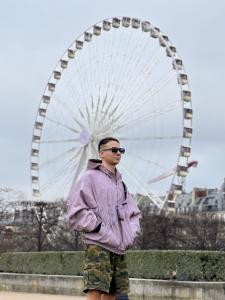 664093531: Chico busca chica en Madrid