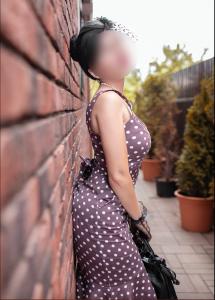 644730088: Chica busca chico en Madrid