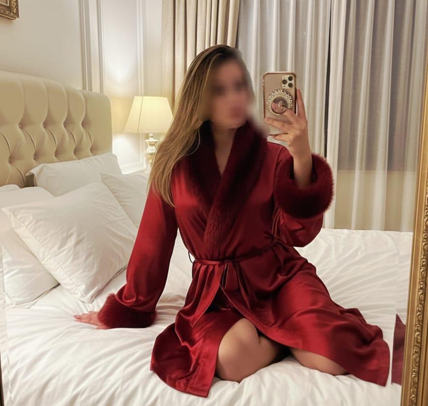 641396019: Chica busca chico en La Coruña