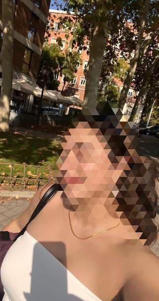 674938175: Chica busca chico en Madrid