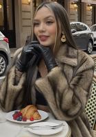 617433758: Chica busca chico en Sevilla