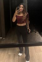 631623086: Chica busca chico en Barcelona