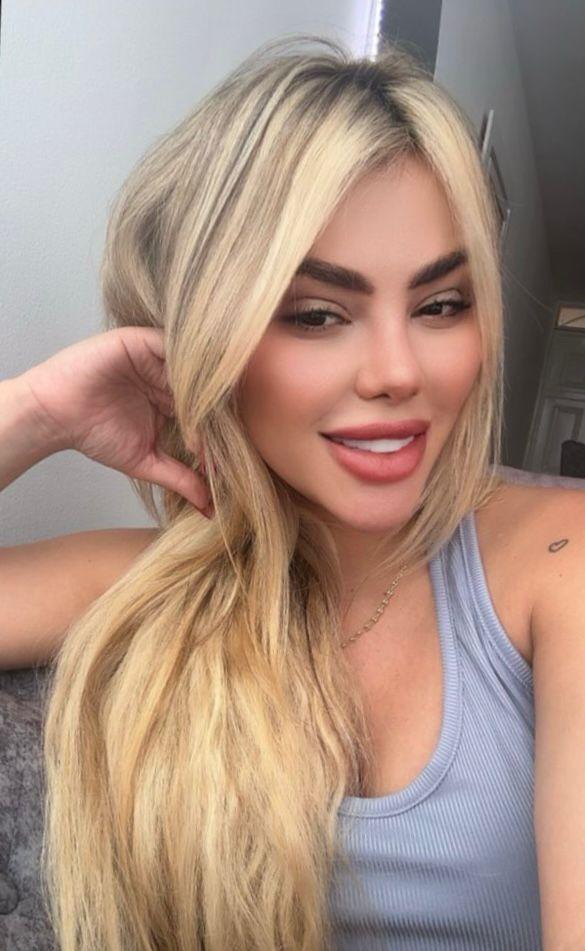 627596789: Chica busca chico en Barcelona