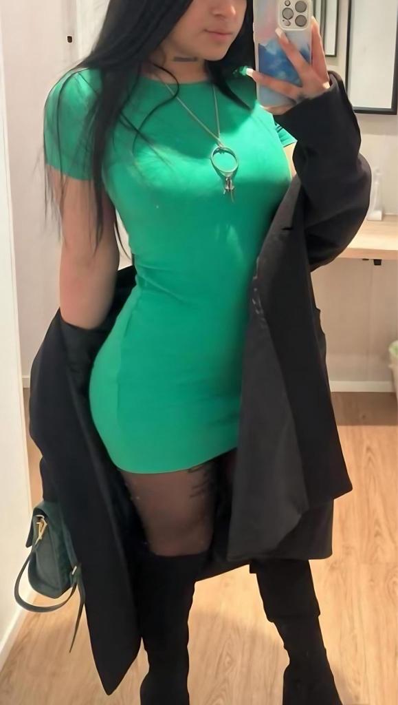 674657531: Chica busca chico en Barcelona