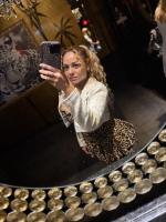 611347421: Chica busca chico en Madrid