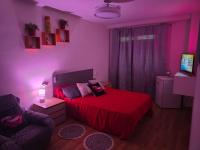 673664572: Chica busca chico en León