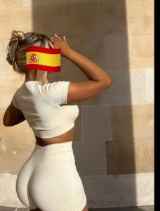 642477117: Chica busca chico en Murcia