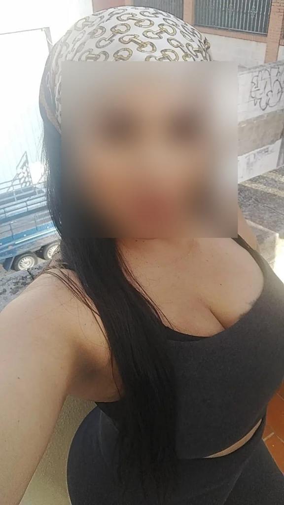 Chica busca chico en Sevilla: 