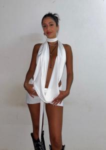 643420729: Chica busca chico en Ibiza