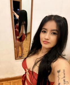 642824226: Chica busca chico en Barcelona