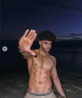 631541970: Chico busca chica en Barcelona