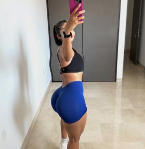 Chica busca chico en Cádiz: 