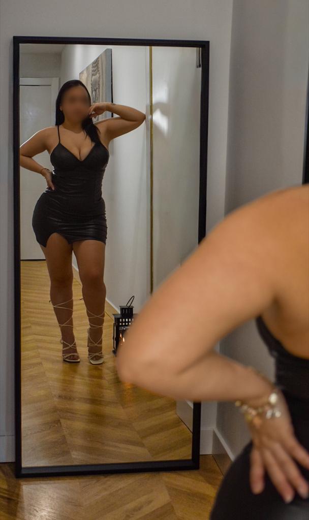 614978069: Chica busca chico en Madrid