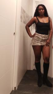 Chica busca chico en Cádiz: 