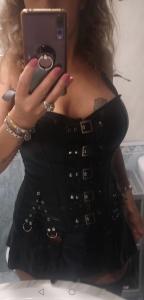 697345768: Chica busca chico en Cádiz