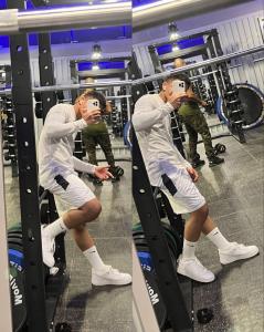 Chico busca chica en Asturias: 