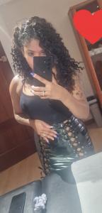 644132064: Chica busca chico en La Coruña